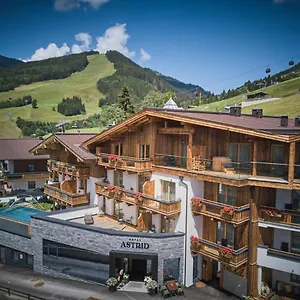 Astrid - Inklusive Kostenfreier Jokercard 4*, Saalbach-Hinterglemm Austria