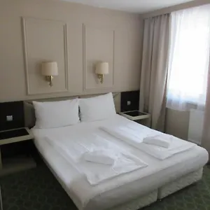 Attache L Contactless Check-in Hotel