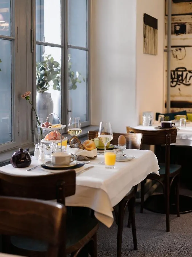 Hotel Saint SHERMIN bed breakfast&champagne Vienne