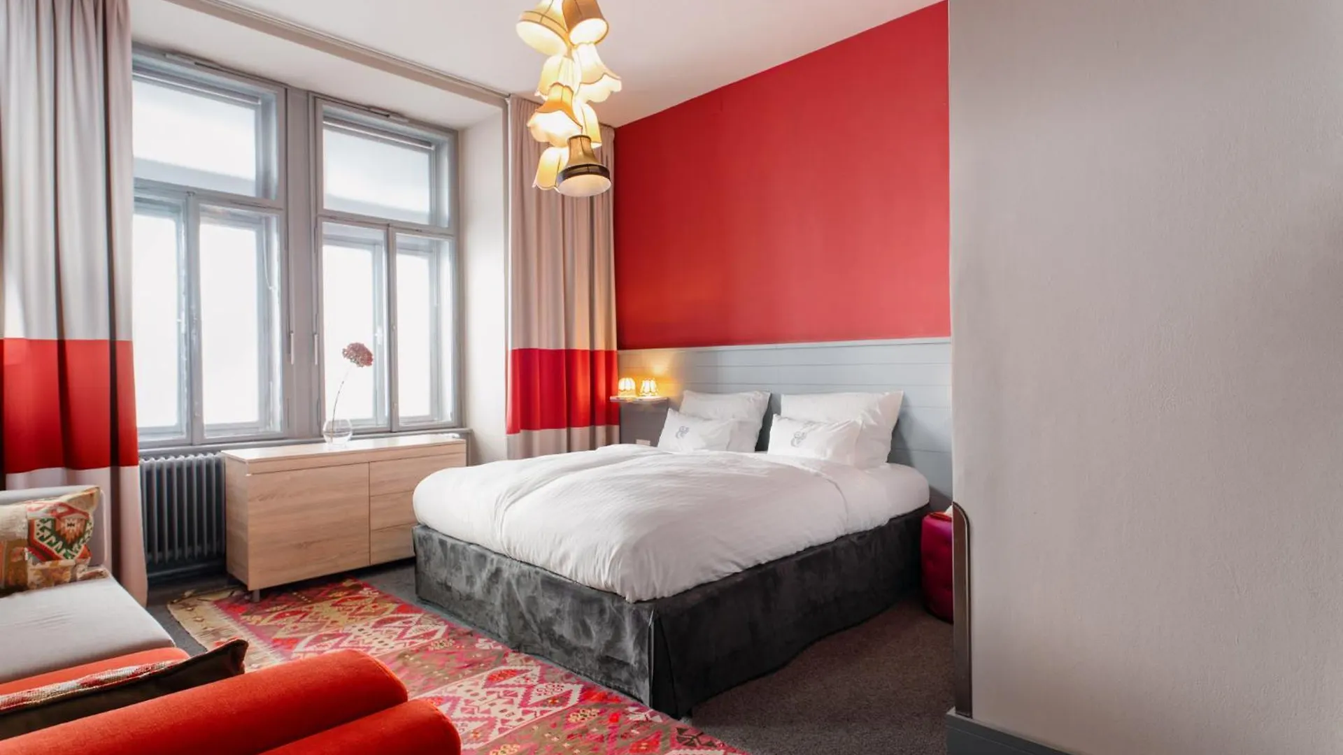 Hotel Saint SHERMIN bed breakfast&champagne Vienne