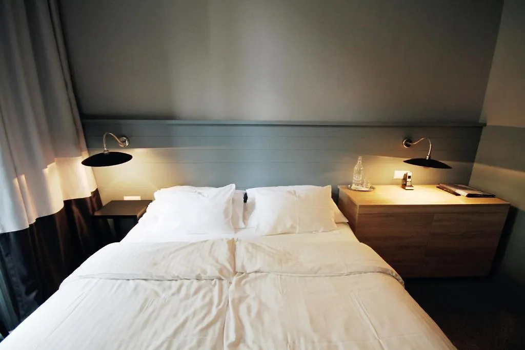 Saint SHERMIN bed breakfast&champagne Vienne Hotel