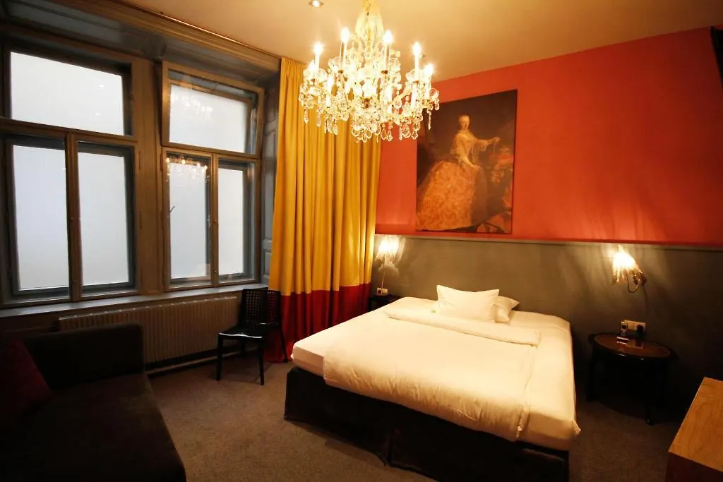 **** Hotel Saint SHERMIN bed breakfast&champagne Vienne Autriche