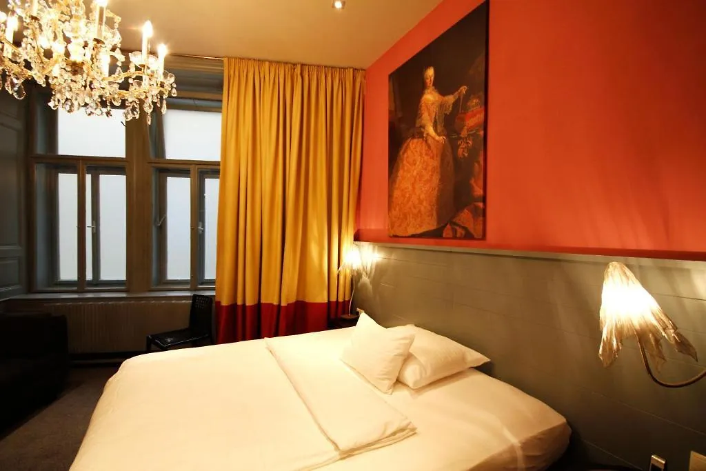 Saint SHERMIN bed breakfast&champagne Vienne Hotel