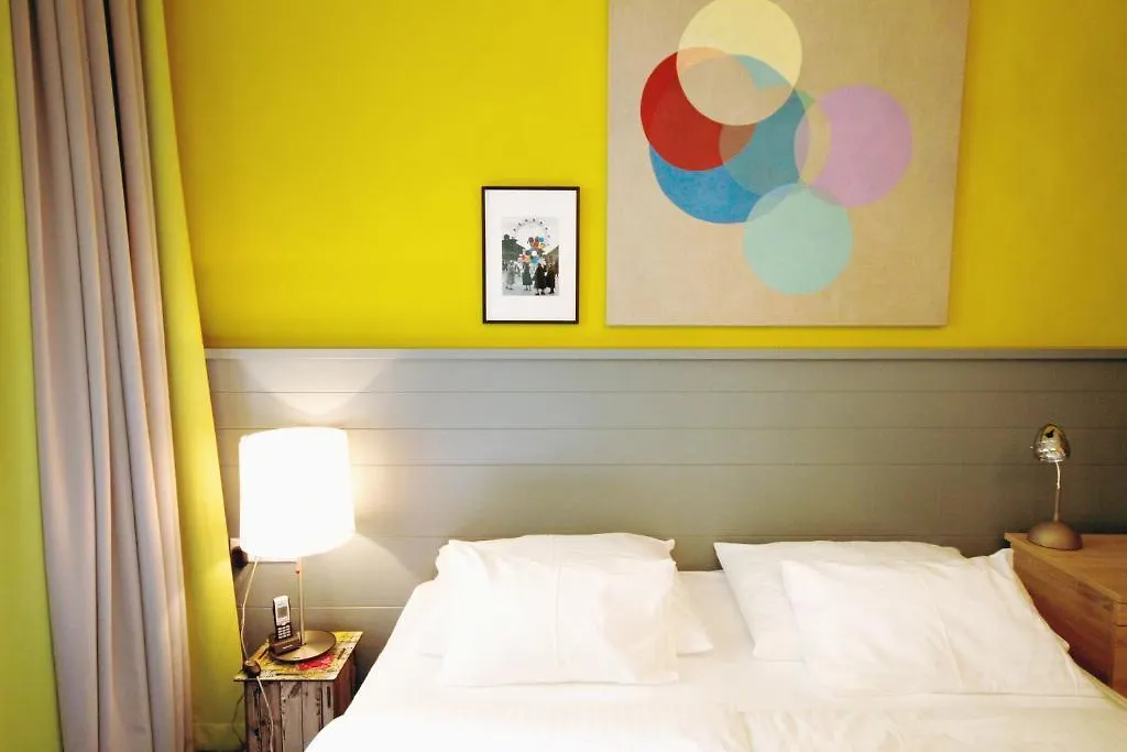 Saint SHERMIN bed breakfast&champagne Vienne Hotel