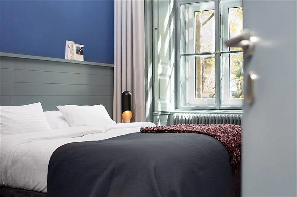 Saint SHERMIN bed breakfast&champagne Vienne 4*,