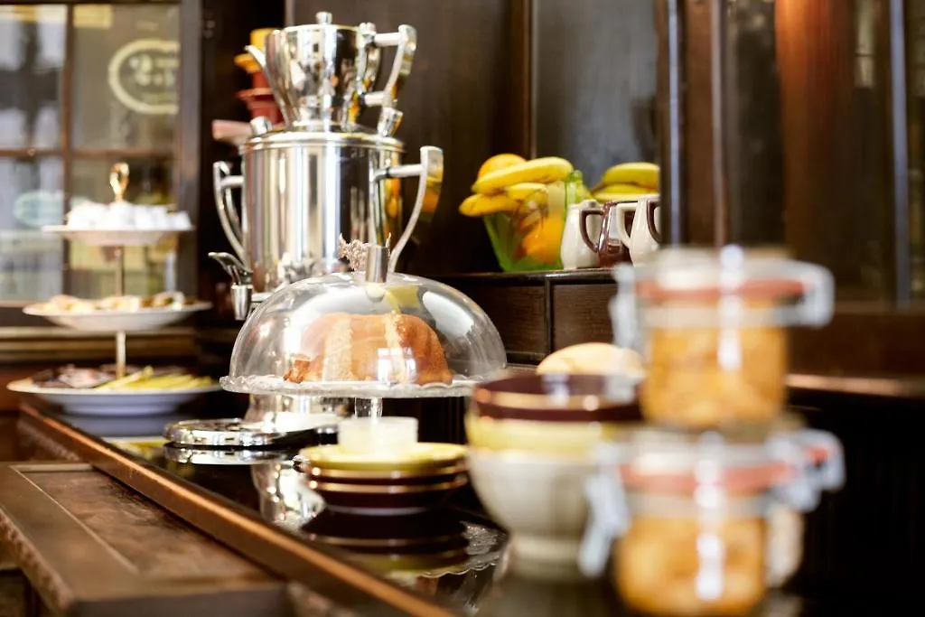 **** Hotel Saint SHERMIN bed breakfast&champagne Vienne Autriche